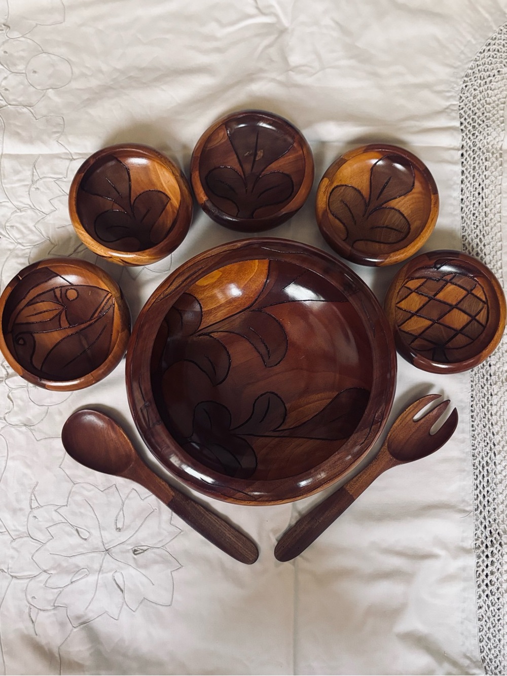 Vintage Hand-Carved Monkey Pod Wood 8pc Salad Bowl Set – Mid-Century Tropical